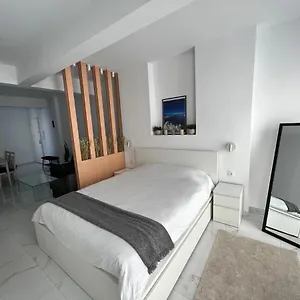 Modern 1-bedroom In The Center , Θεσσαλονίκη Ελλάδα